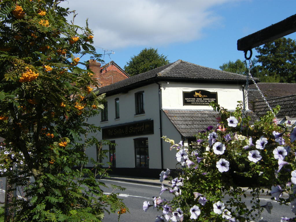 Hotel The Swan At Stoford Stapleford  Zewnętrze zdjęcie