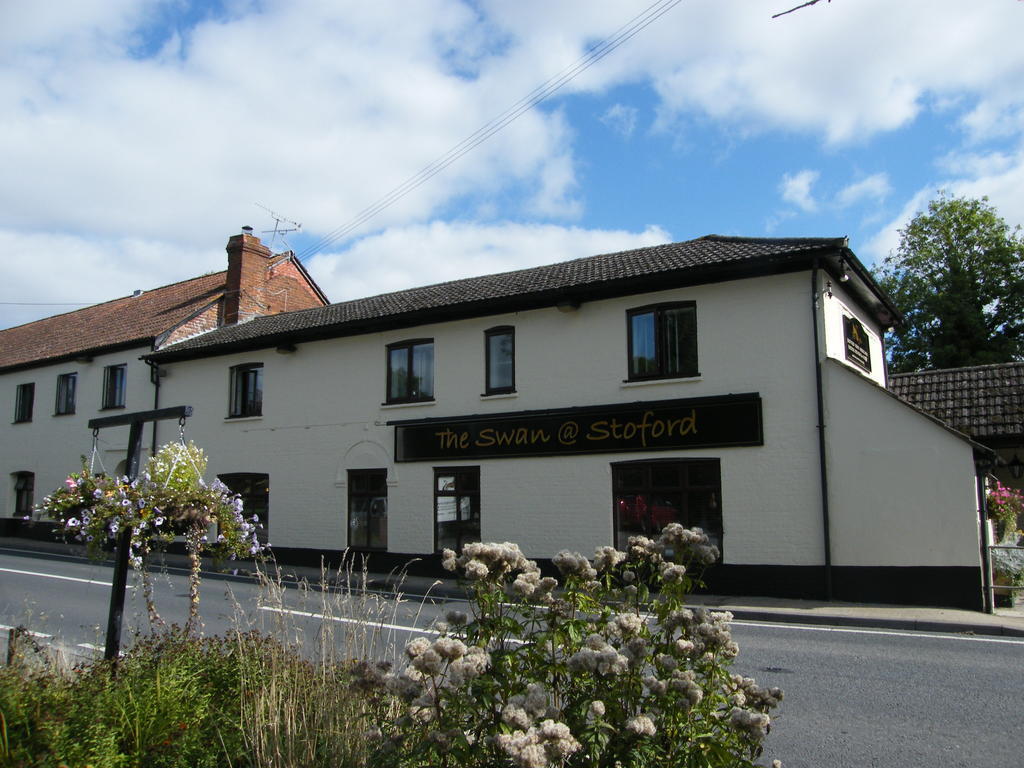 Hotel The Swan At Stoford Stapleford  Zewnętrze zdjęcie