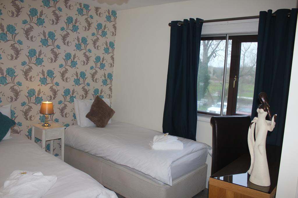 Hotel The Swan At Stoford Stapleford  Zewnętrze zdjęcie
