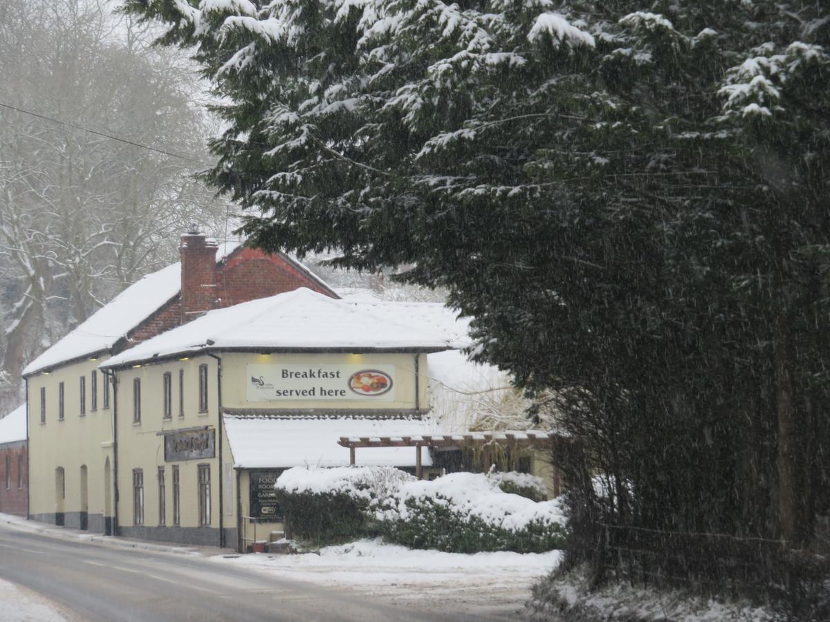 Hotel The Swan At Stoford Stapleford  Zewnętrze zdjęcie